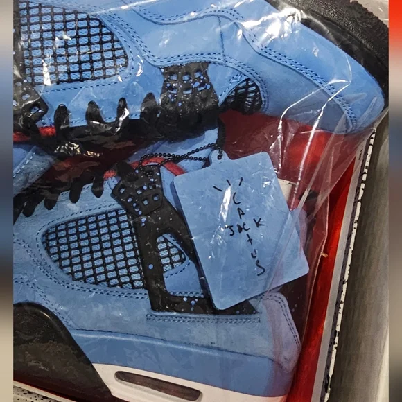 Travis Scott x AirJordan 4 Retro 'CactusJack'